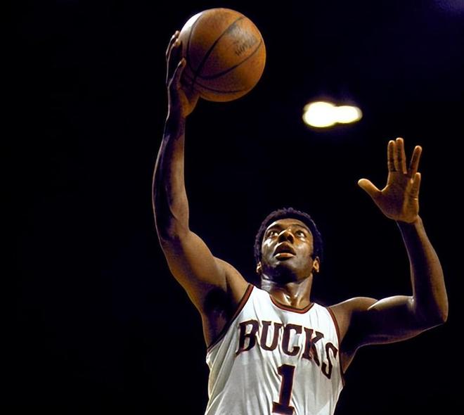 利前锋费德 利前锋费德