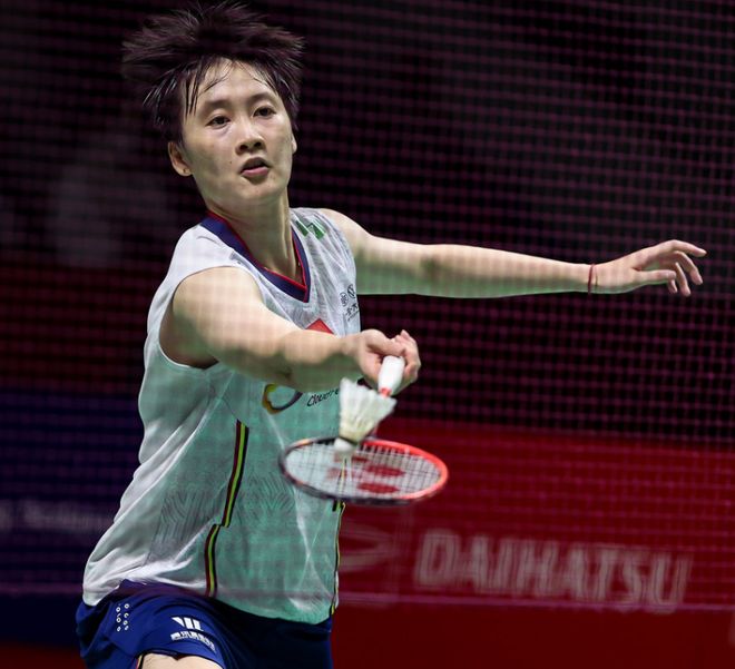 排与解说席 排与解说席